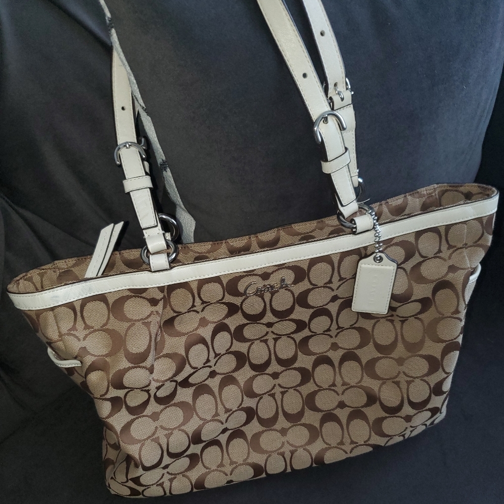 Coach tote